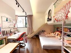 Parry Park (D19), Terrace #574192951